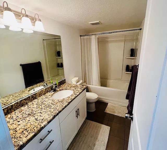 4104 N Fremont Dr — Photo 15