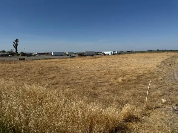 9680 N Dos Palos Rd, Firebaugh, CA 93622
