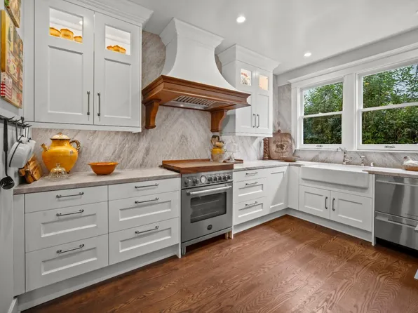 187 Sloat Ave, Pacific Grove, CA 93950