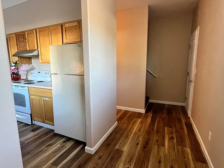 831 SE 181st Ave #831 — Photo 2