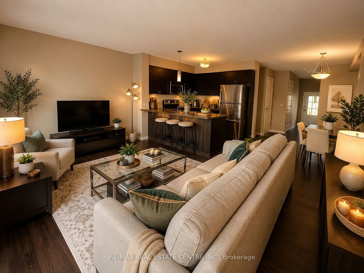 3 bed, $2,500 — Photo 2