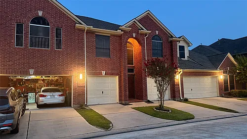 1408 S Friendswood Dr #205 Photo 1 1408 S Friendswood Dr #205 Photo 1