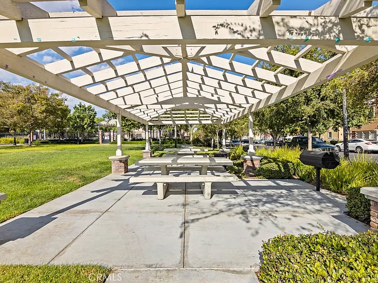 297 Tustin Field Dr — Photo 42