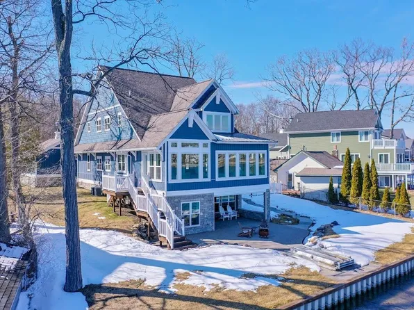 16295 Whitehead Dr, Linden, MI 48451