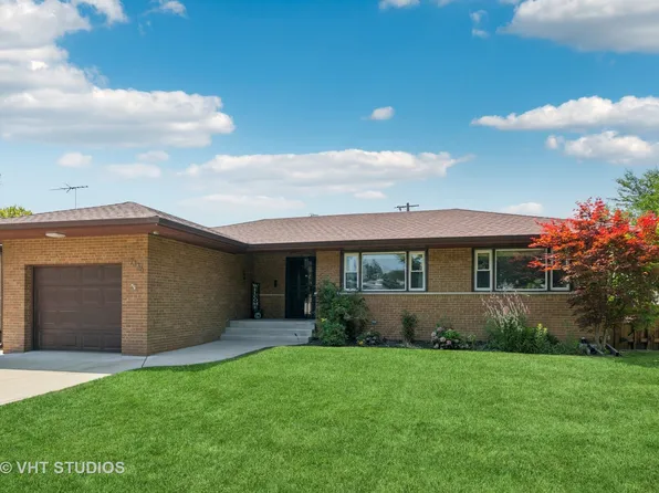 7336 N Tripp Ave, Lincolnwood, IL 60712