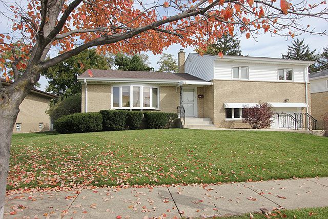 1st image of 601 Winston Dr