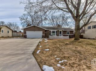 7380 Harmon Ln, Jenison, MI 49428