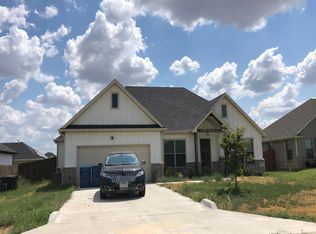241 Poinsetta Dr, Palmer, TX 75152