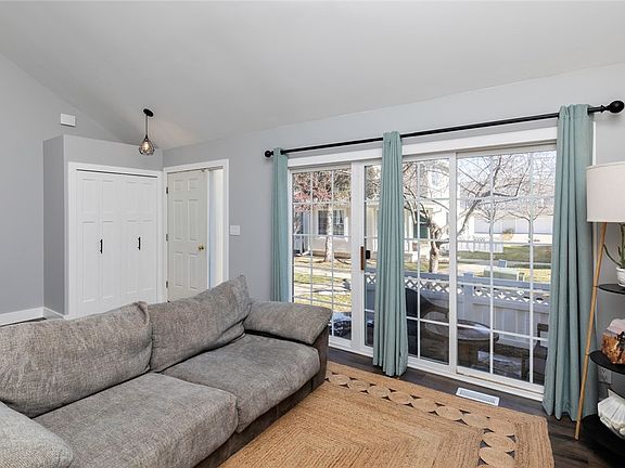 4th image of 4425 Mills Civic Pkwy Unit 1305