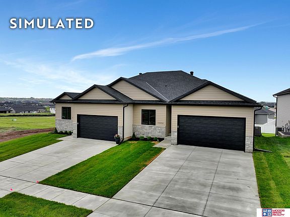 3rd image of 10534 Majestic Ln