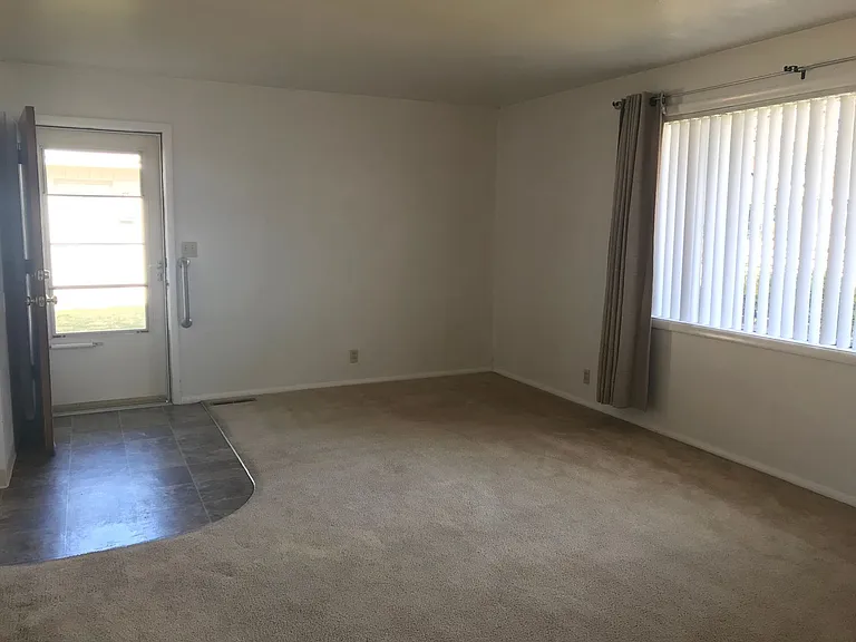 1805 N Harrison Blvd — Photo 3