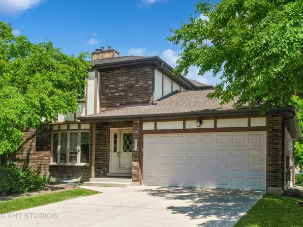 1775 Lakeview Dr #D, Wheeling, IL 60090