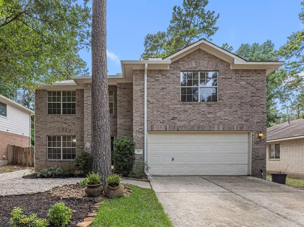 202 W Misty Dawn Dr, Conroe, TX 77385
