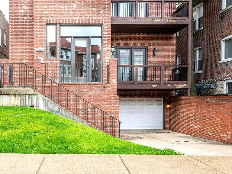 Building entrance