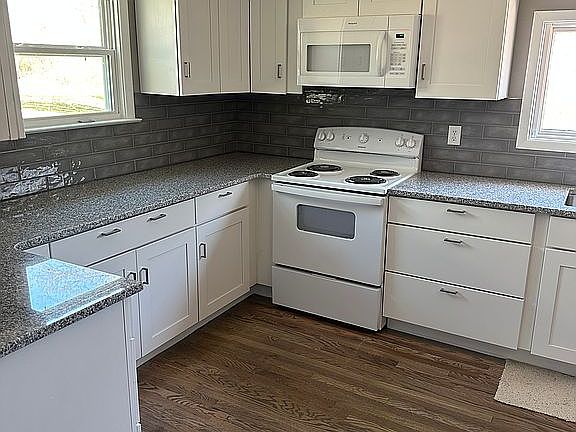 3rd image of 2101 N 71st St