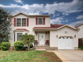 1749 Bellewood Ave, Wall Township, NJ
