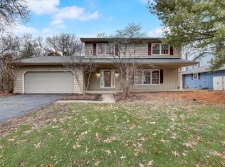 1149 Mary Ln, Naperville, IL 60540