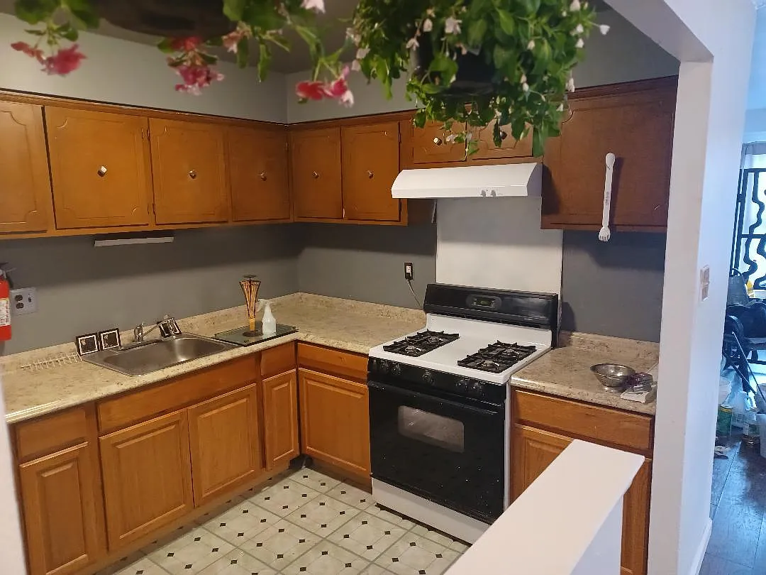 2 bed, 1800 sqft, $1,400 — Photo 3