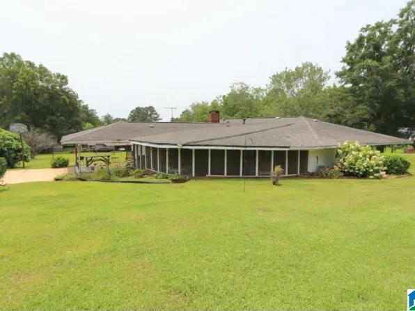1215 Ponderosa Dr, Talladega, AL 35160