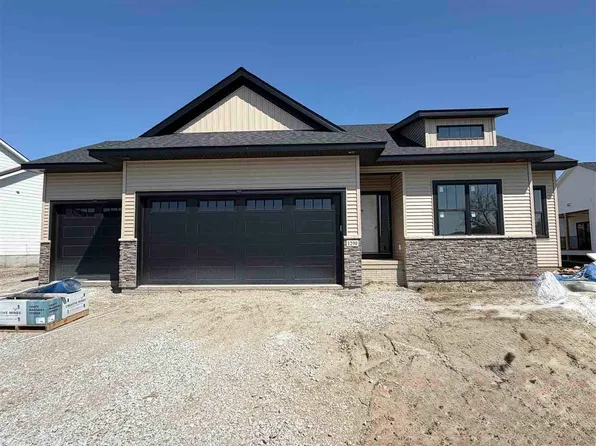 1290 Osage Ln, North Liberty, IA 52317