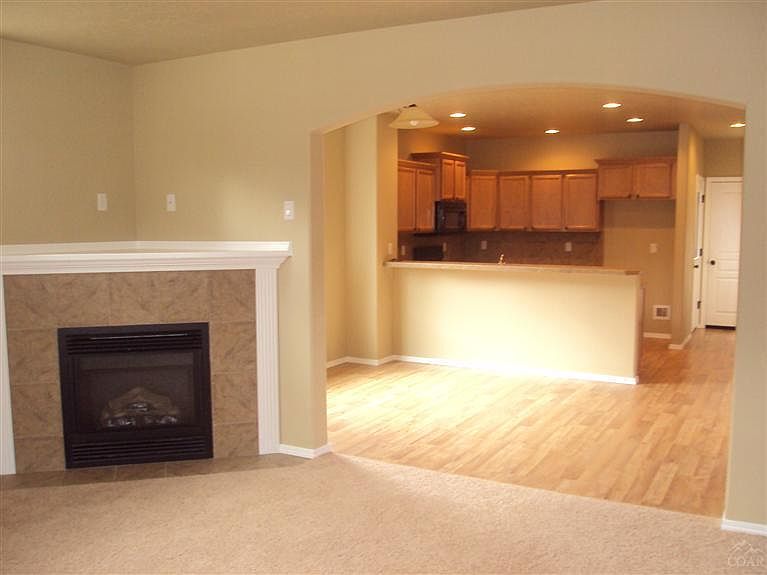 2nd image of 61111 SW Solitude Ln