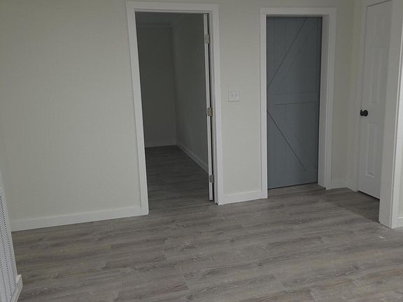 3rd image of 2145 Grey Ridge Rd