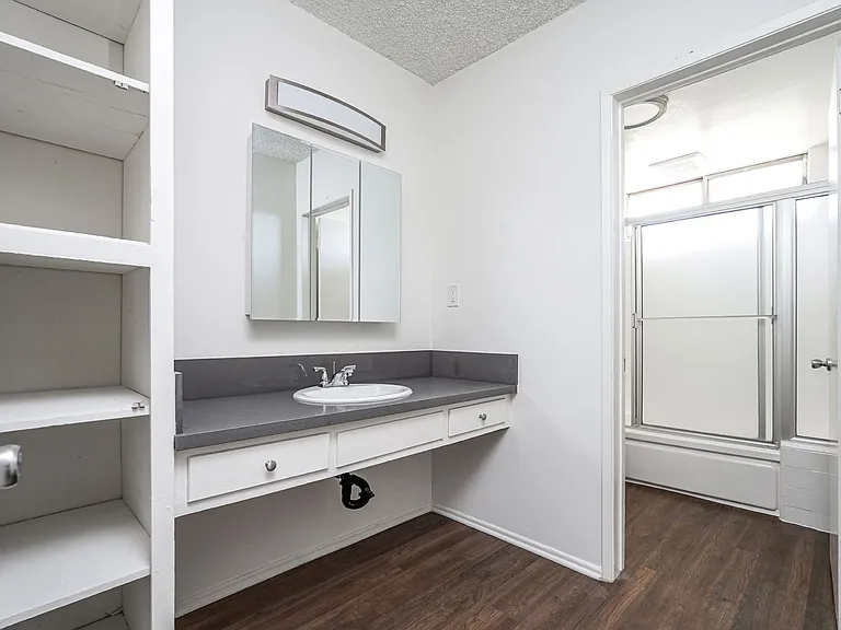 1132 Rosedale Ave — Photo 12