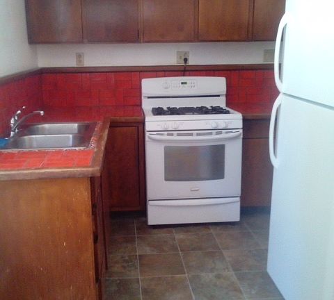 3rd image of 1076 Margaret Ave #A