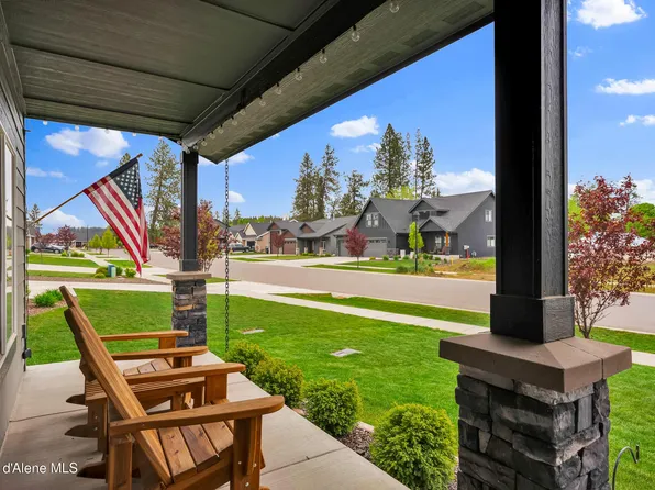 10633 N Crimson Dr, Hayden Lake, ID 83835