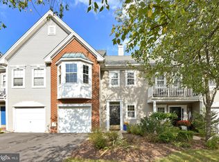 608 Bollen Ct, Pennington, NJ 08534