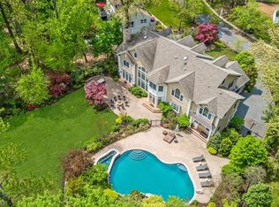 306 Roanoke Rd, Westfield, NJ 07090