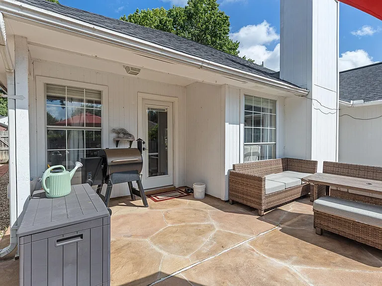 2305 Raintree Path — Photo 30