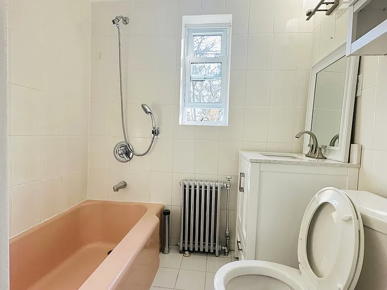 37 Spruce St #4 — Photo 10