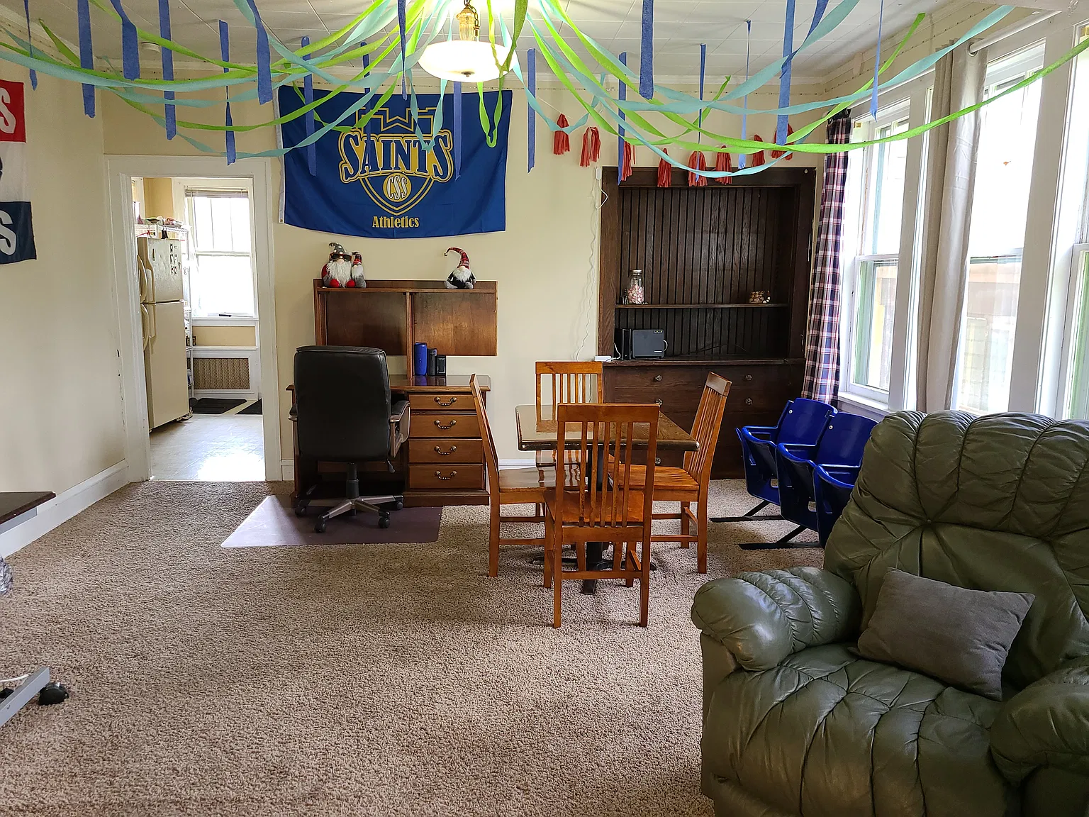 6 bed, $3,480 — Photo 4