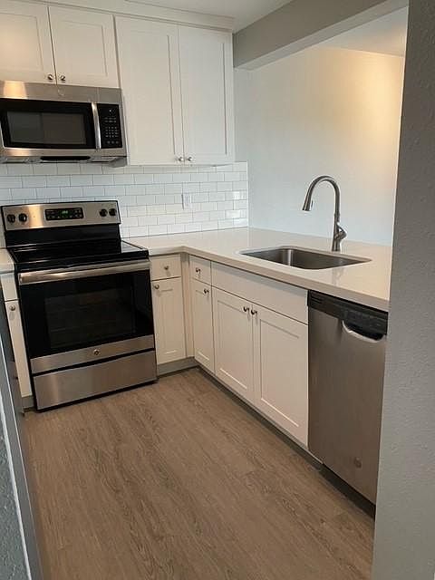 1st image of 10138 NE 64th St APT 30