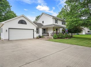 9462 Root Rd, North Ridgeville, OH 44039