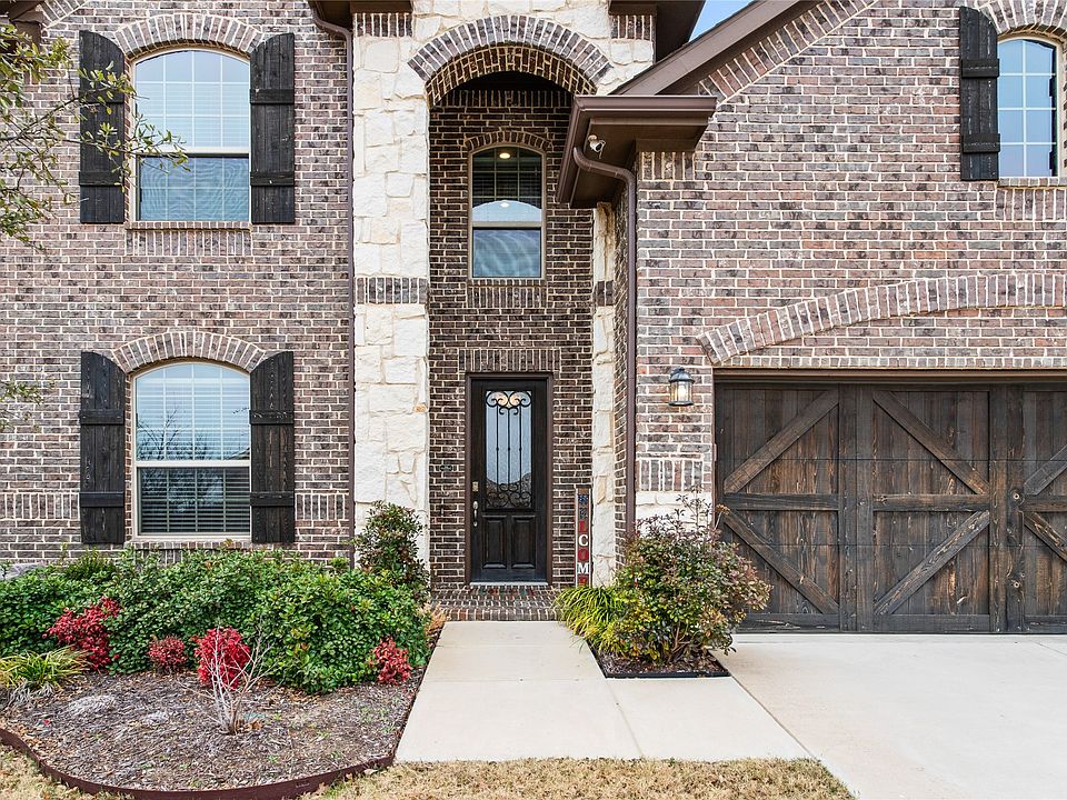 1st image of 2600 Rosebud Ln