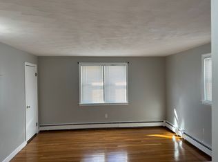 72 Longfellow Rd APT 2, Worcester, MA 01602