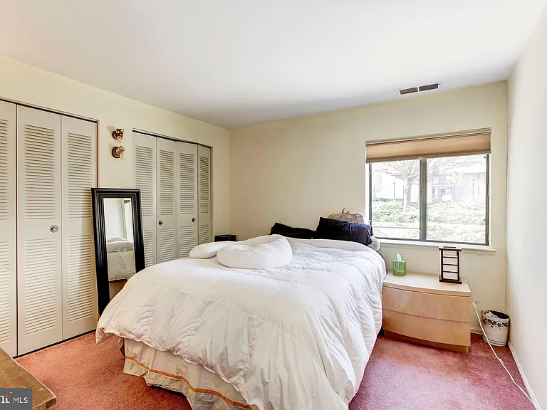 150 Monroe St #102 — Photo 19