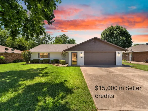 1508 SE South St, Bentonville, AR 72712