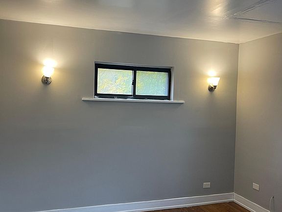 4th image of 7316 S East End Ave #2W