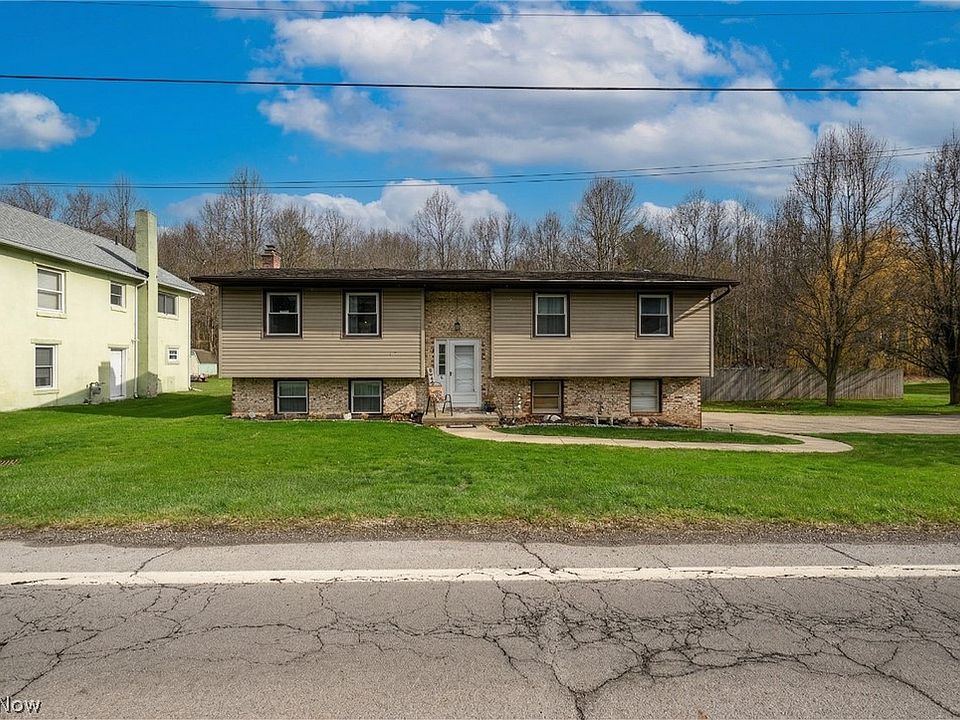 1st image of 390 Ross Dr