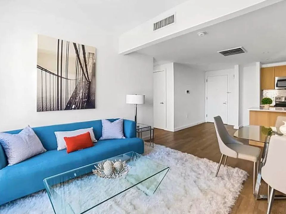 1st image of 814 Amsterdam Ave APT 8I
