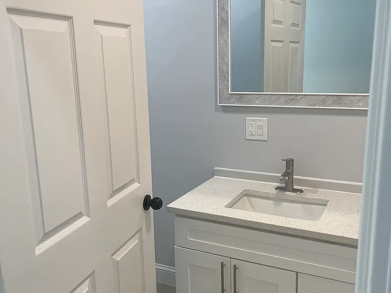 168 Maple St #1W — Photo 4