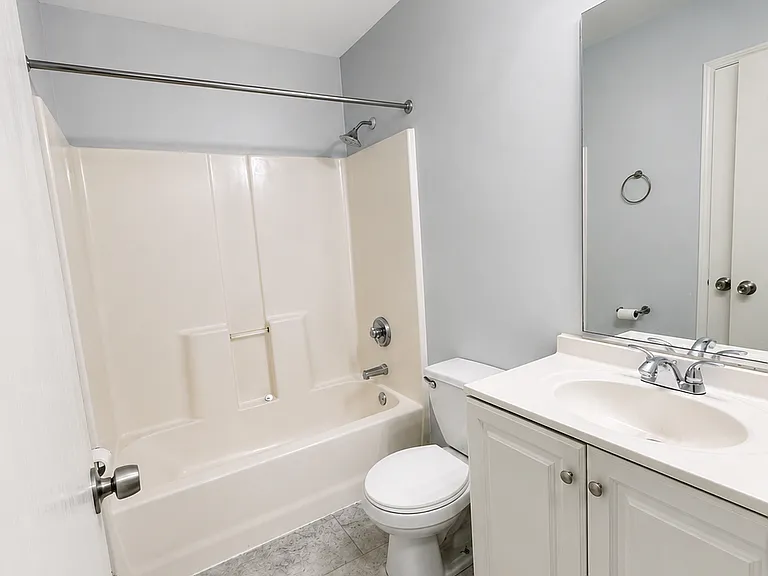2824 Jackson Ave #C — Photo 6