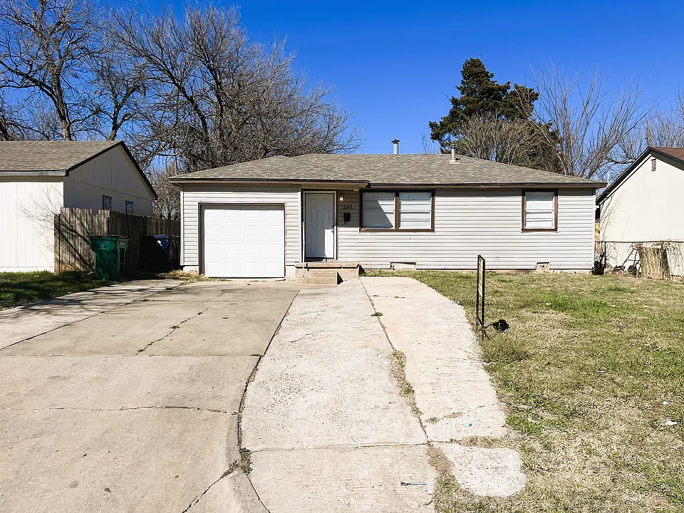 2313 SW 48th St