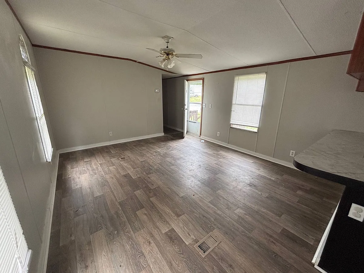 Building Photo - 143 Yarbro Rd #14