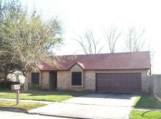 8806 Ashwyne Ln, La Porte, TX 77571