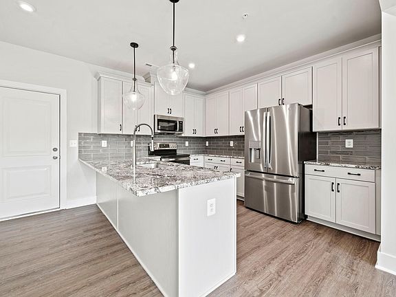 4th image of 2733 Acadia Dr #A