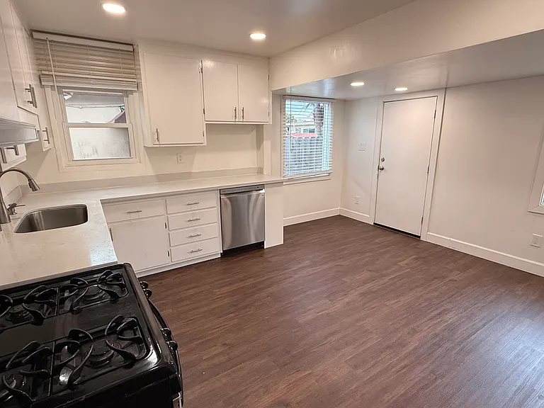 449 Hacienda Ave — Photo 6